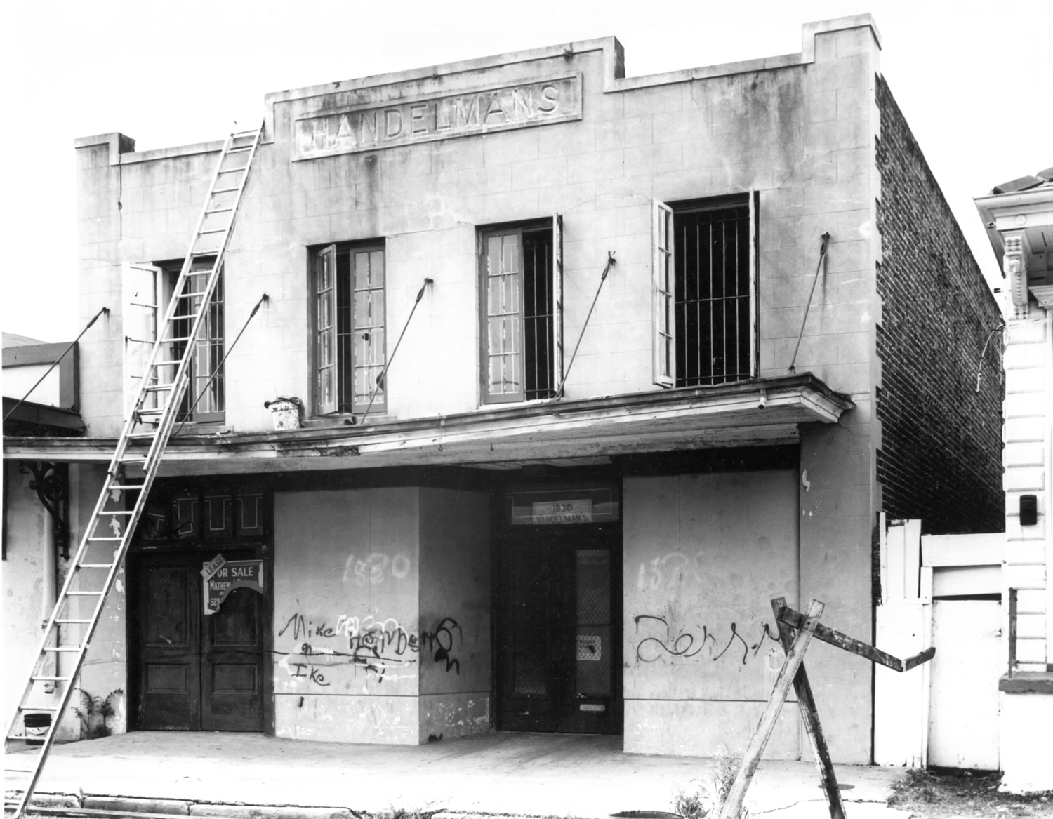 Old Handleman Building, New Orleans Louisiana View of side entrance (1979)