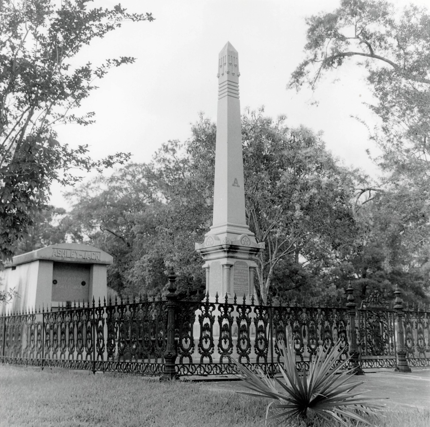 Rapides Cemetery, Pineville Louisiana Ashley Plot 1975 (1979)
