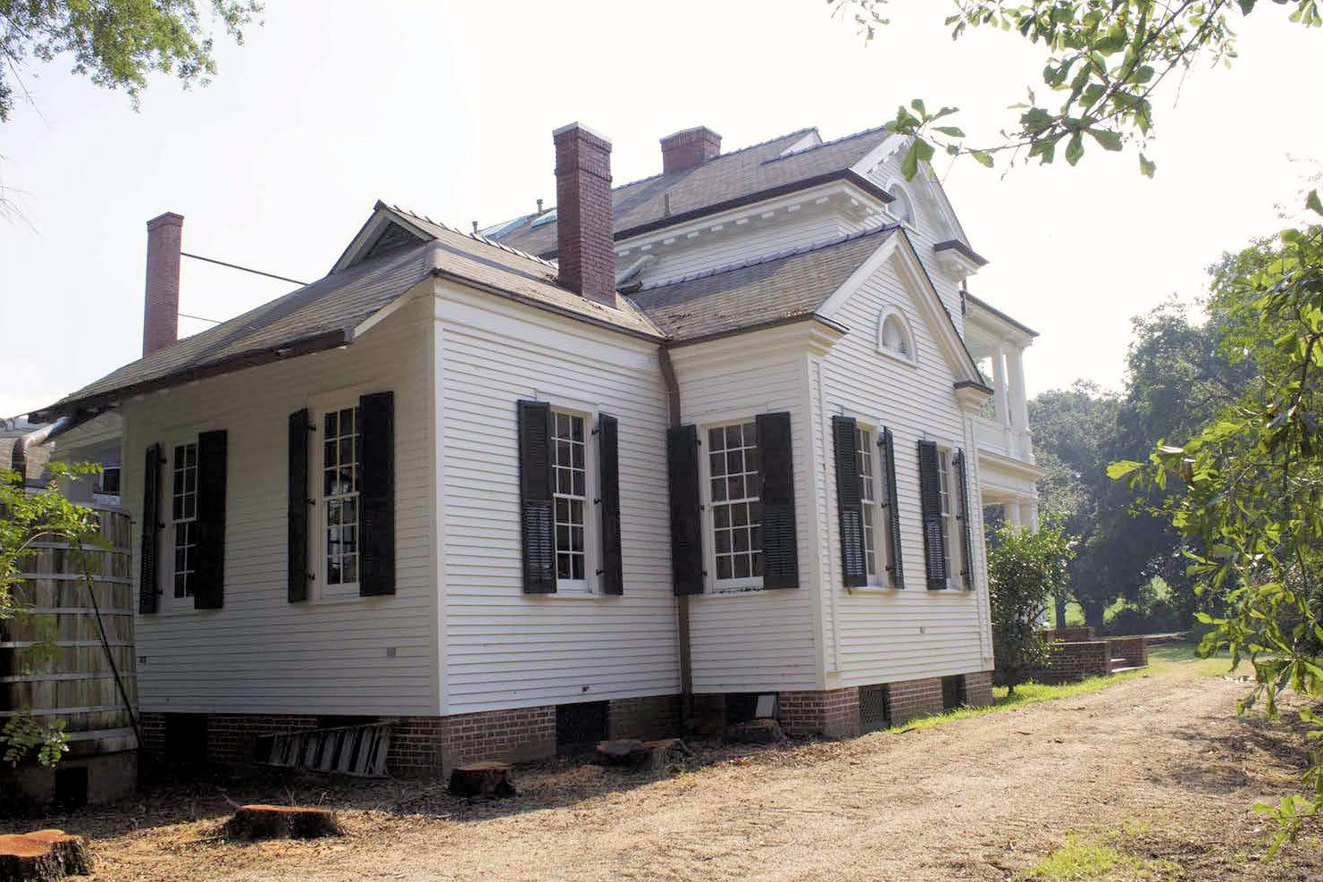 Homestead Plantation, Port Allen Louisiana West and south elevations (2016)