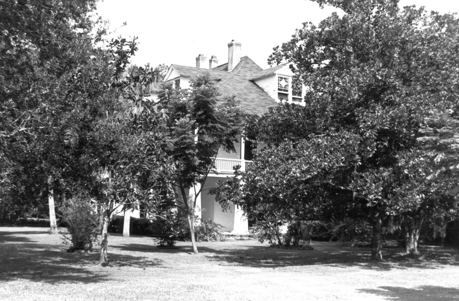 Kenilworth Plantation House, St. Bernard Louisiana northwest side elevation (2005)