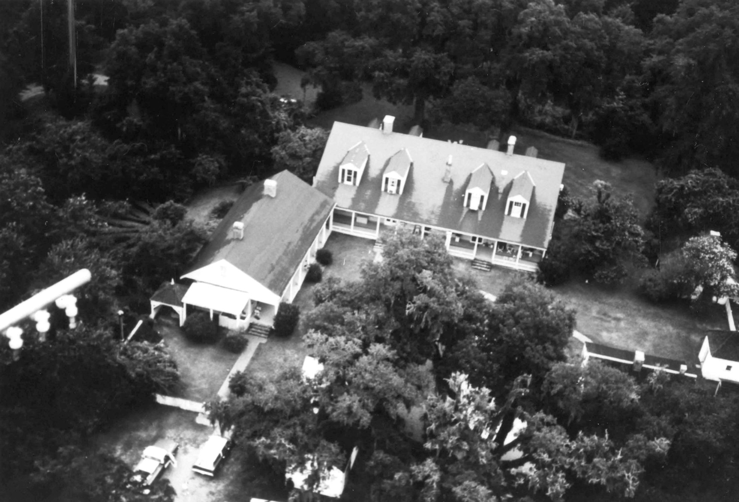 Cottage Plantation, St. Francisville Louisiana Aerial view of house and wing (1973)