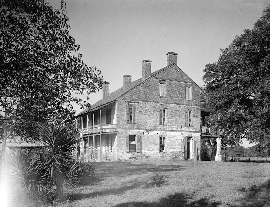 Live Oak Plantation House Weyanoke Louisiana September, 1934 SIDE (SOUTH) AND REAR (WEST) ELEVATIONS