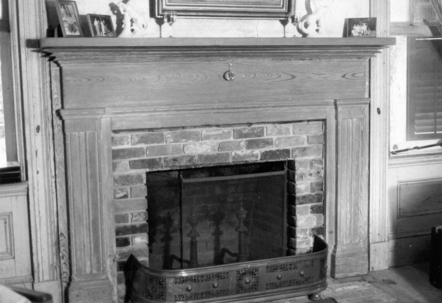 Weyanoke Plantation House, Weyanoke Louisiana Mantel (1990)