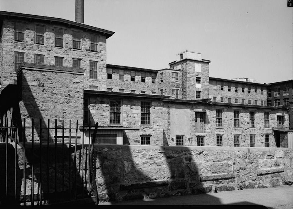 Metacomet Mill, Fall River Massachusetts August 1968 SOUTH ELEVATION, PICKER HOUSE, VIEW LOOKING NORTHEAST