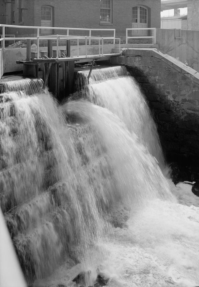 Metacomet Mill, Fall River Massachusetts August 1968 QUEQUECHAN RIVER DAM