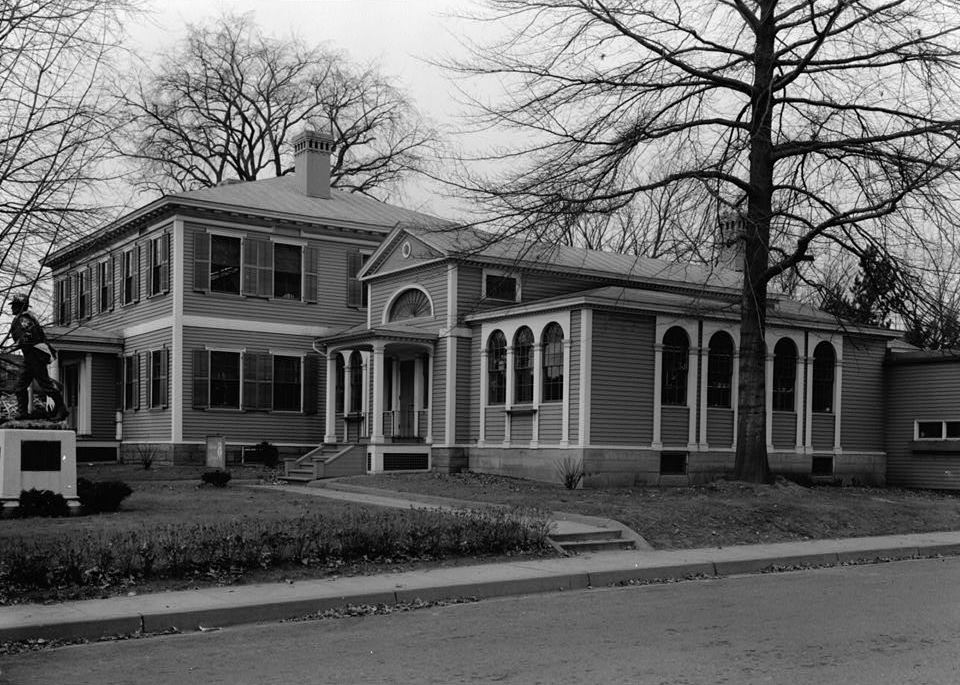 Leavitt-Hovey House - now Greenfield Library, Greenfield Massachusetts November 1959 EXTERIOR - VIEW FROM EAST SIDE