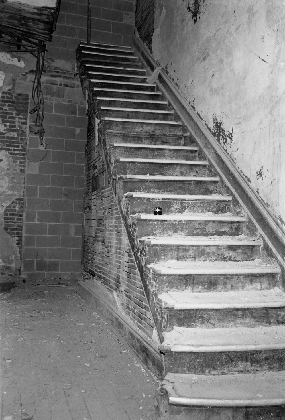 Bankard-Gunther Mansion, Baltimore Maryland Main staircase (1979)