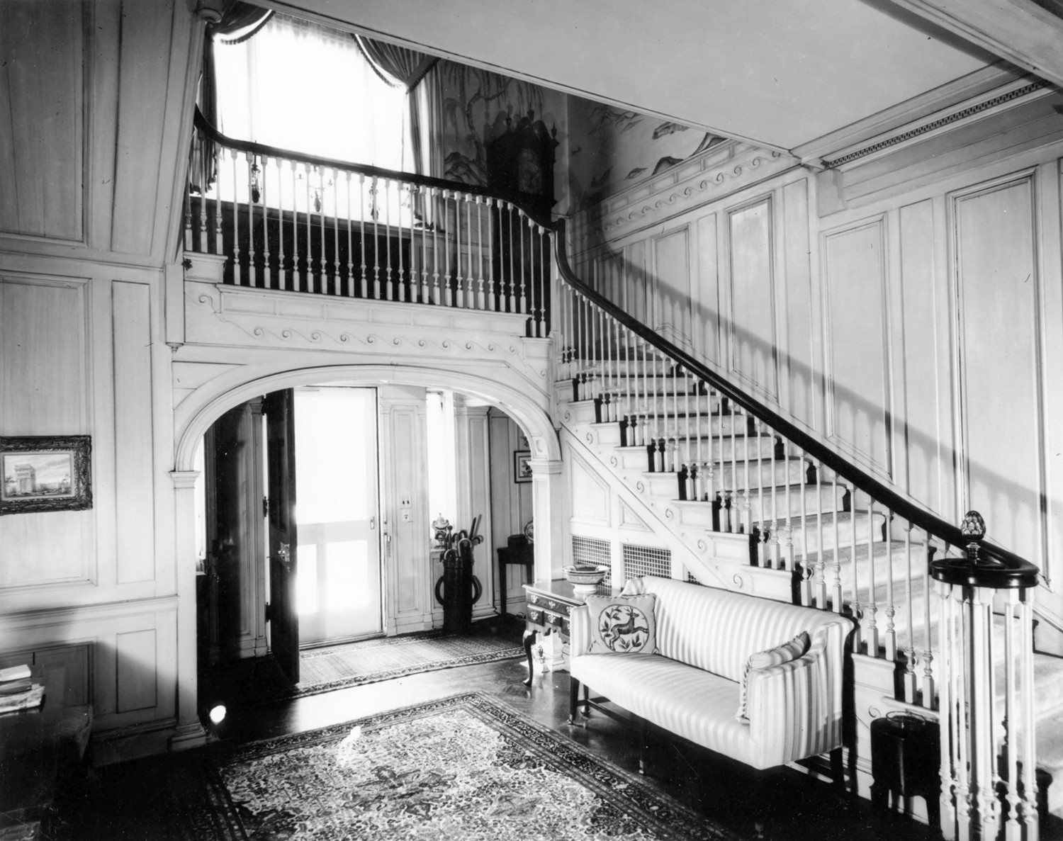Tyrconnell House and Gardens, Baltimore Maryland Entrance hall looking south to front door (1984)