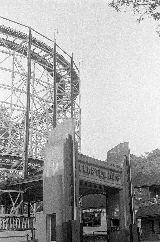 Glen Echo Amusement Park, Glen Echo Maryland Entrance to the coaster dips (1939)