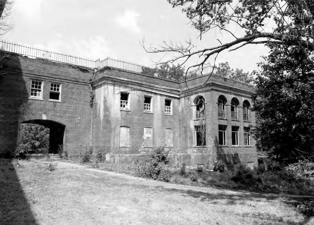 Glenn Dale Tuberculosis Hospital and Sanatorium, Glenn Dale Maryland Children's Hospital, east elevation projecting wing (2009)