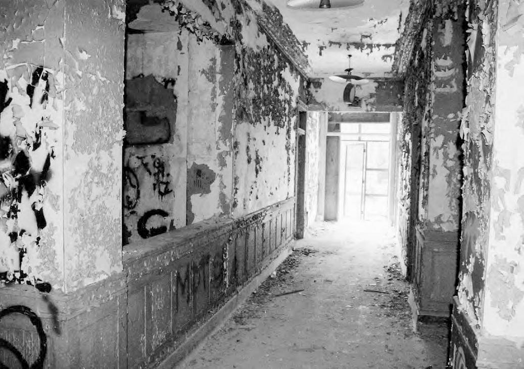 Glenn Dale Tuberculosis Hospital and Sanatorium, Glenn Dale Maryland Children's Hospital, interior, first floor southeast entry (2009)