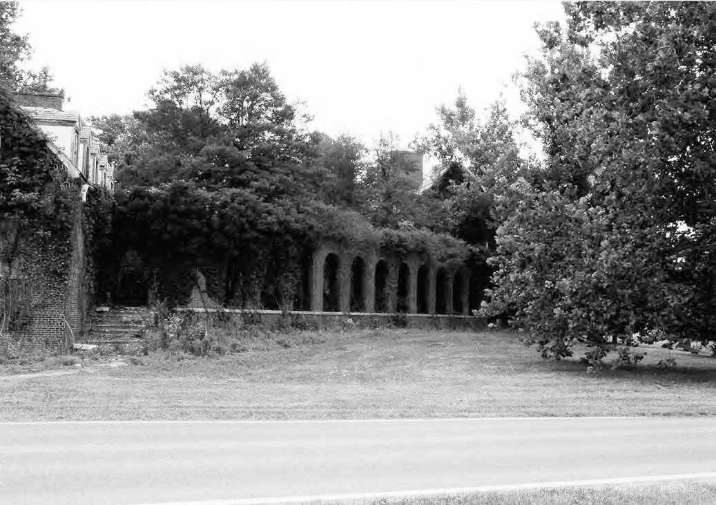 Glenn Dale Tuberculosis Hospital and Sanatorium, Glenn Dale Maryland Arcade connecting nurses' dormitories (2009)
