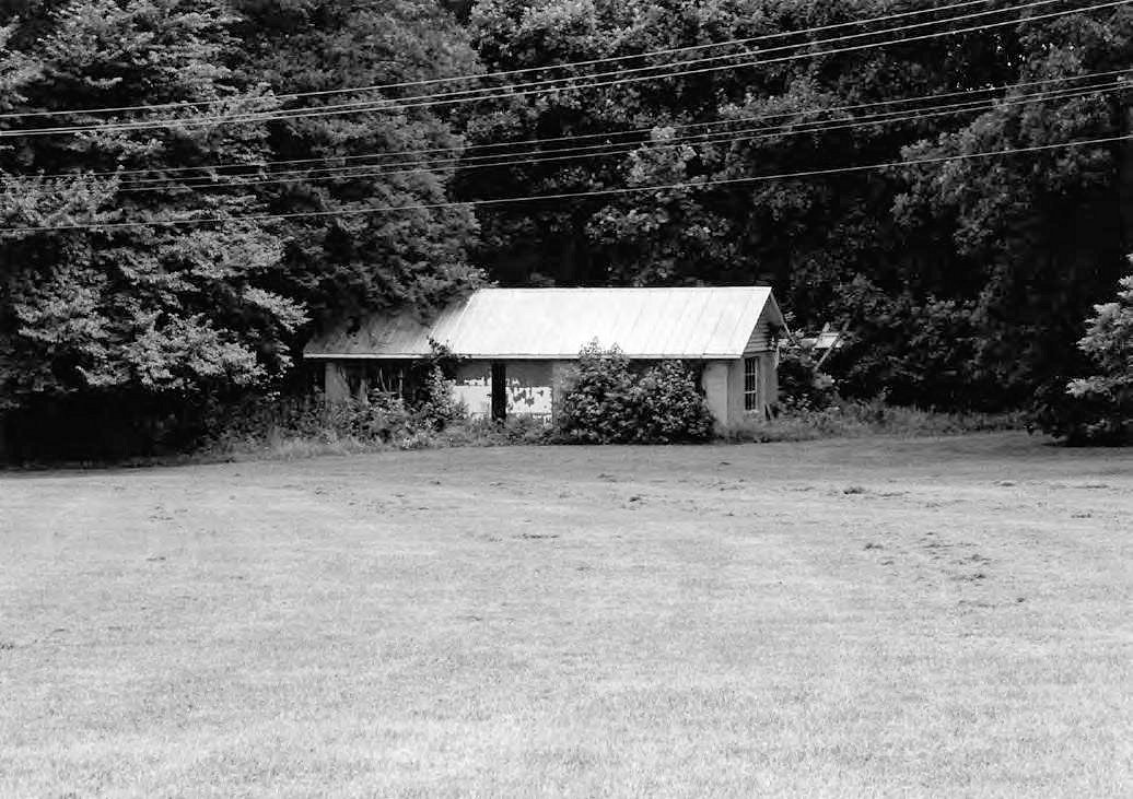 Glenn Dale Tuberculosis Hospital and Sanatorium, Glenn Dale Maryland Garage/Shed, southwest and southeast elevations (2009)