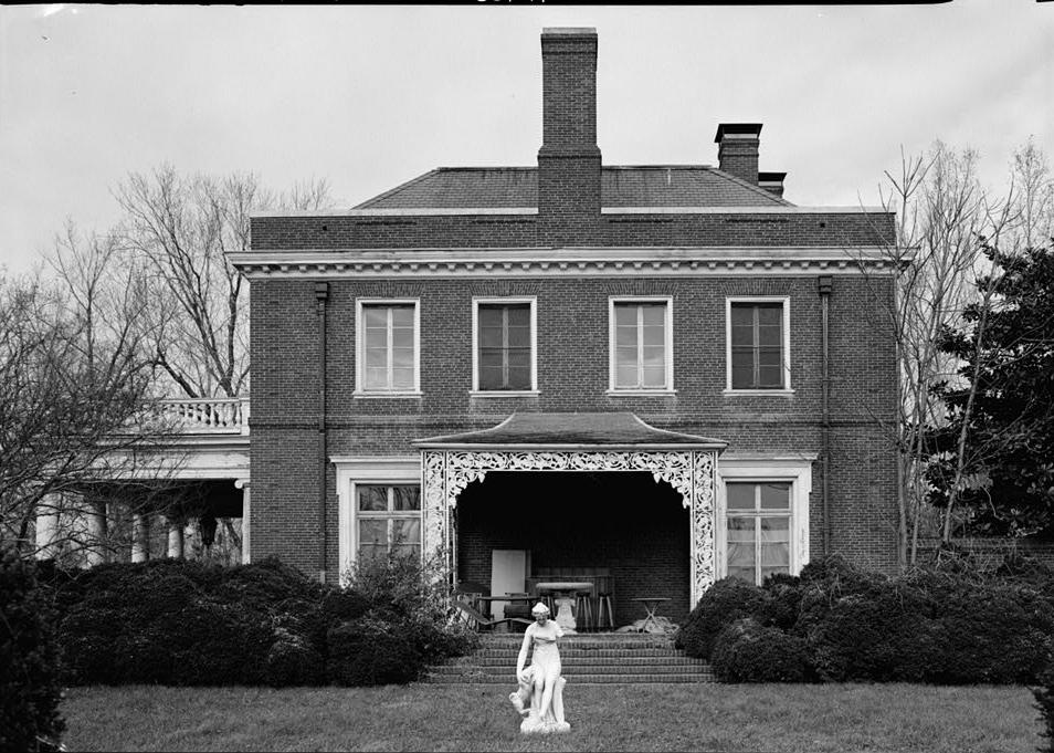 Oxon Hill Manor, Oxon Hill Maryland SOUTH ELEVATION