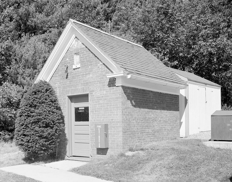 Kennebec River Lighthouse, Bath Maine Oil House and Shed South and East Sides (1989)