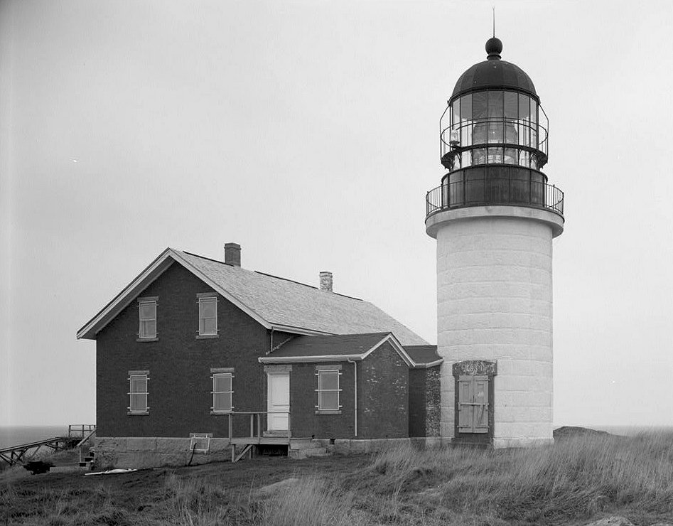 Keeper'S House and Light Tower Northeast and Northwest Sides (1991)