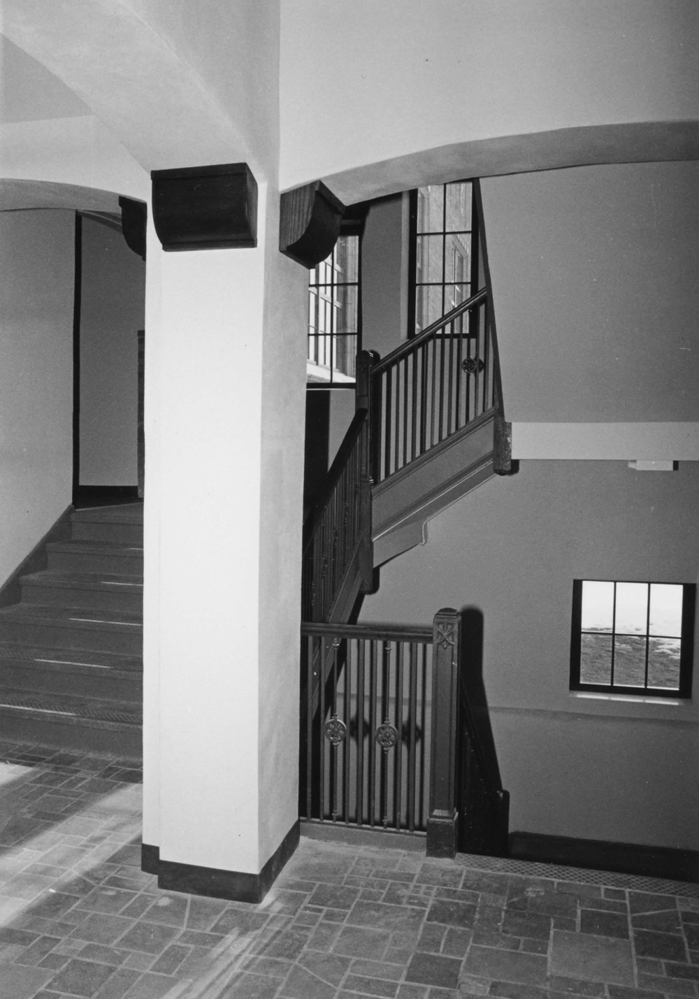 Boys Club Building, Battle Creek Michigan Stairwell, looking southeast towards former gymnasium entrance (2004)