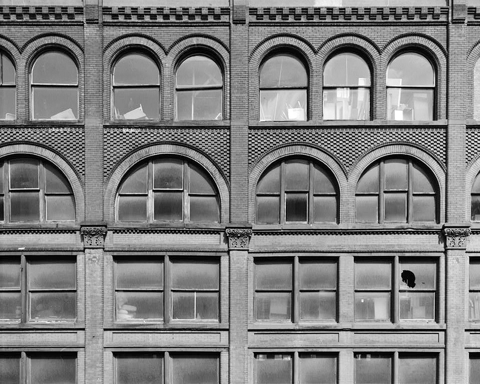 William Reid and Company Building (Buckland-Van Wald Building), Detroit Michigan WINDOW DETAILS, WEST HALF OF SOUTH FACADE, LOOKING NORTHWEST 1986
