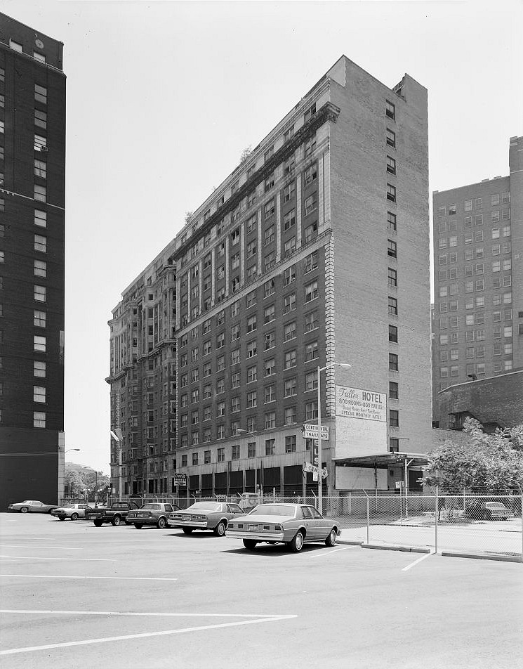 Tuller Hotel, Detroit Michigan VIEW EAST, NORTHWEST FRONTS OF BUILDING III (RIGHT) AND BUILDING I (LEFT)