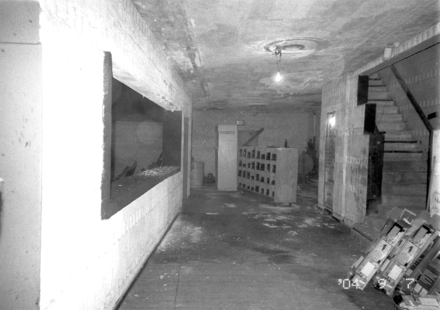 Alger Theater, Detroit Michigan Inner lobby view to eastern wall (2004)