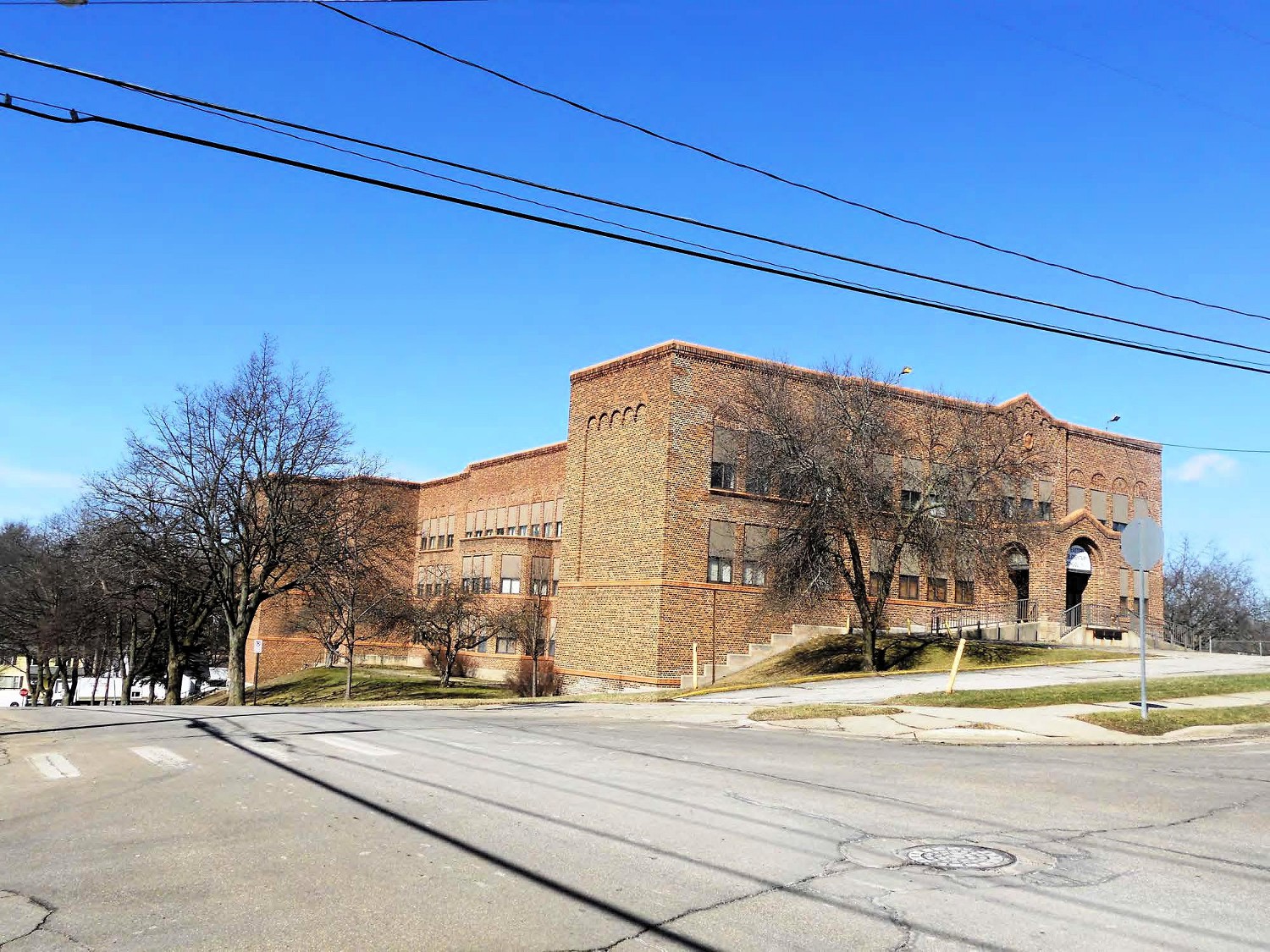 Eastern Avenue School, Grand Rapids Michigan Southeast corner, Orthopedic wing entry (2012)