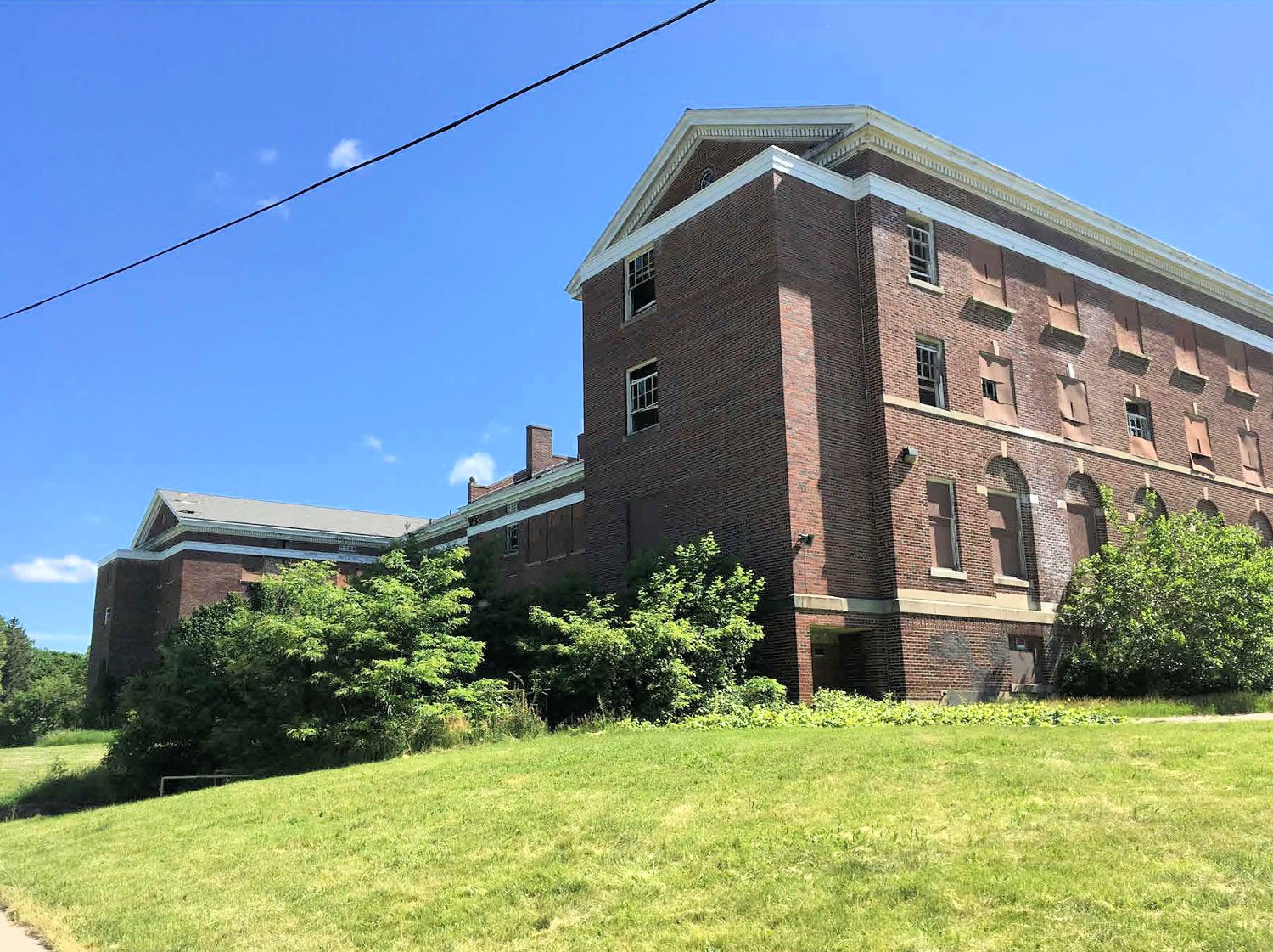 Michigan School for the Blind, Lansing Michigan South and rear (west) facade of main administration building (2017)