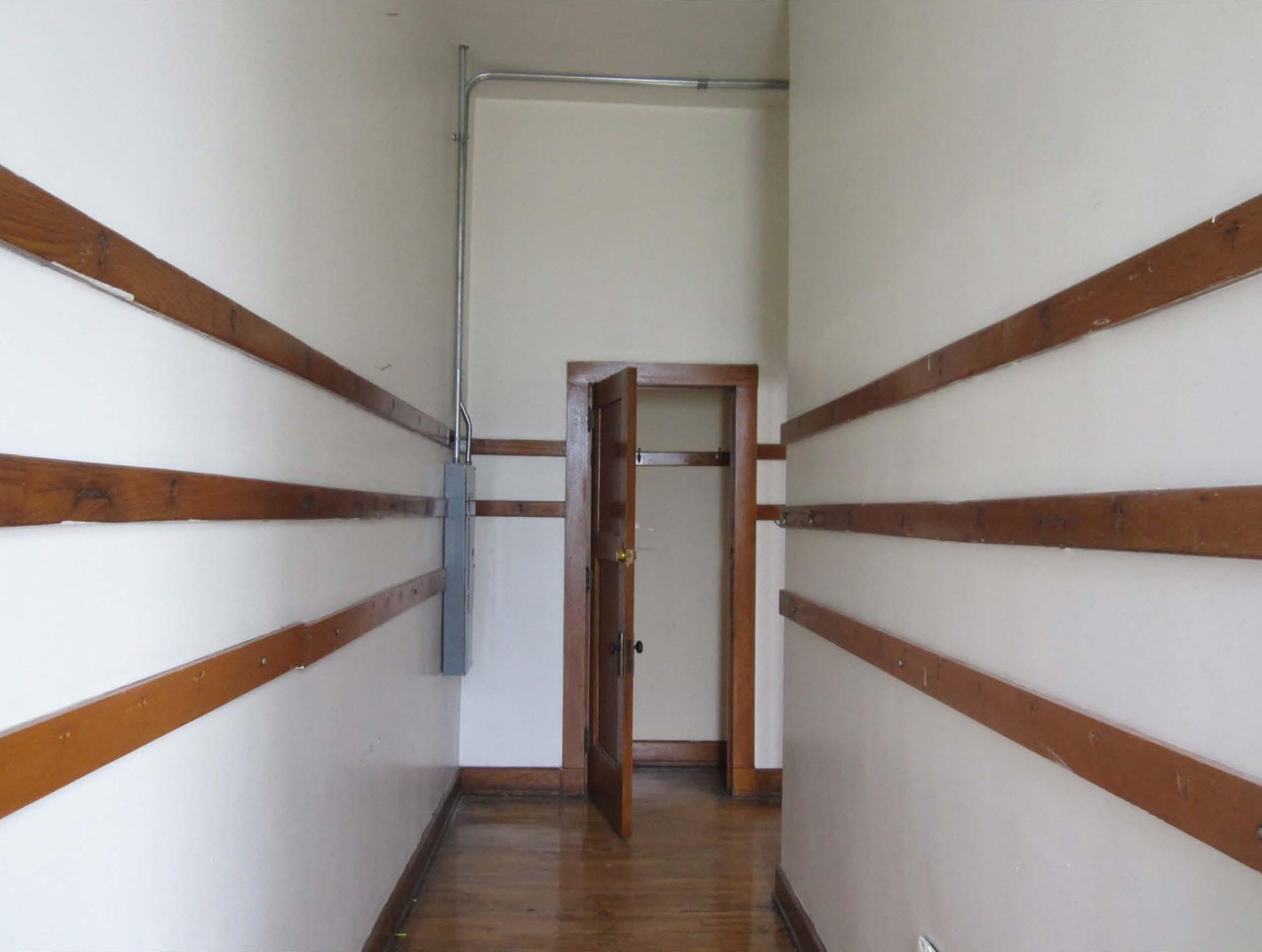 Lincoln School, Owosso Michigan Second floor northwest cloak room looking west (2014)