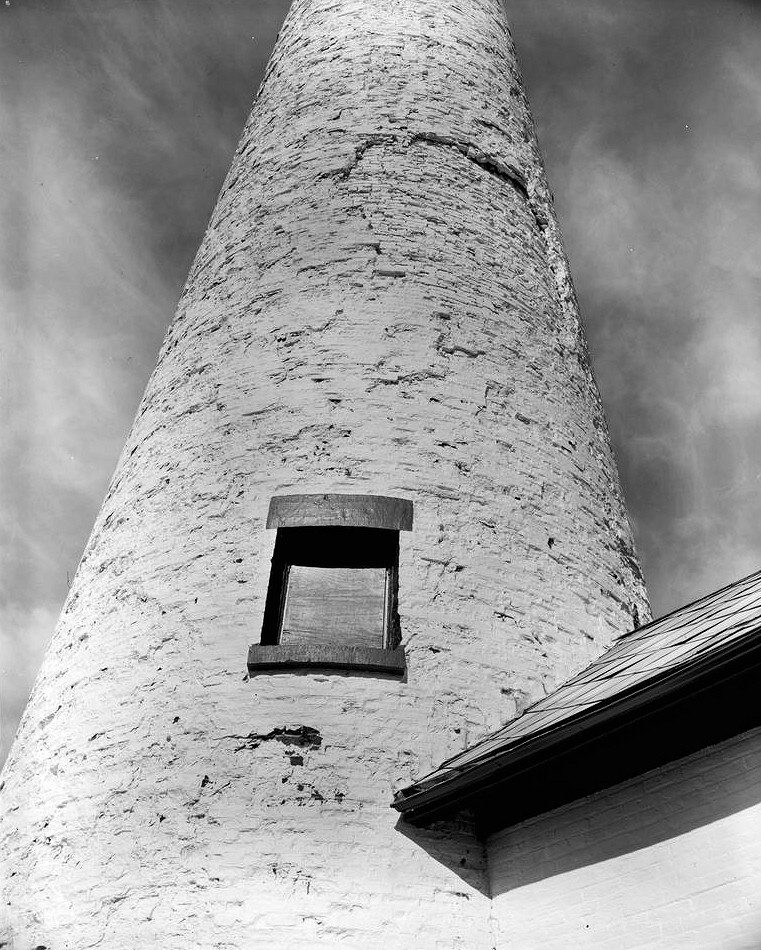 Presque Isle Light Station (Light House), Presque Isle Michigan VIEW OF LIGHTHOUSE LANTERN 1988