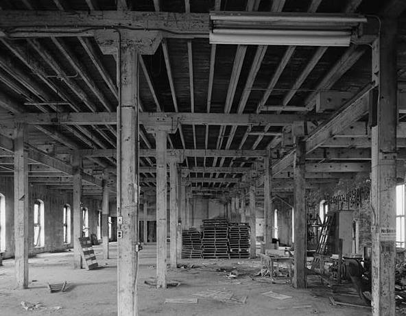Standard Mill, Minneapolis Minnesota FIFTH FLOOR, INTERIOR, LOOKING WEST FROM FRONT OF MILL; NOTE REAR WOODEN WALL SEPARATING MAIN SECTION OF MILL FROM GRAIN-ELEVATOR SECTION