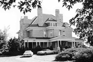 Phelps Country Estate, Carthage Missouri