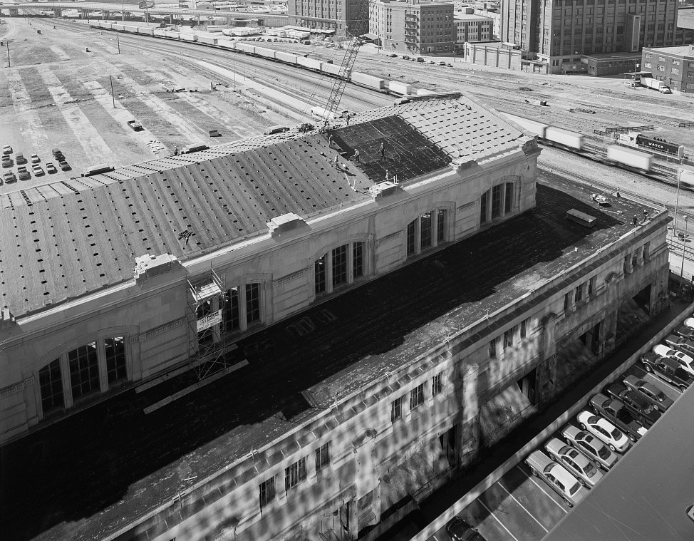 Union Station, Kansas City Missouri North Wing, East Elevation, View Northwest (1997)