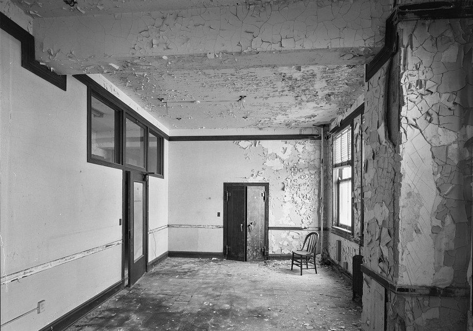 Union Station, Kansas City Missouri Second Floor, West Wing, Typical Office (1997)