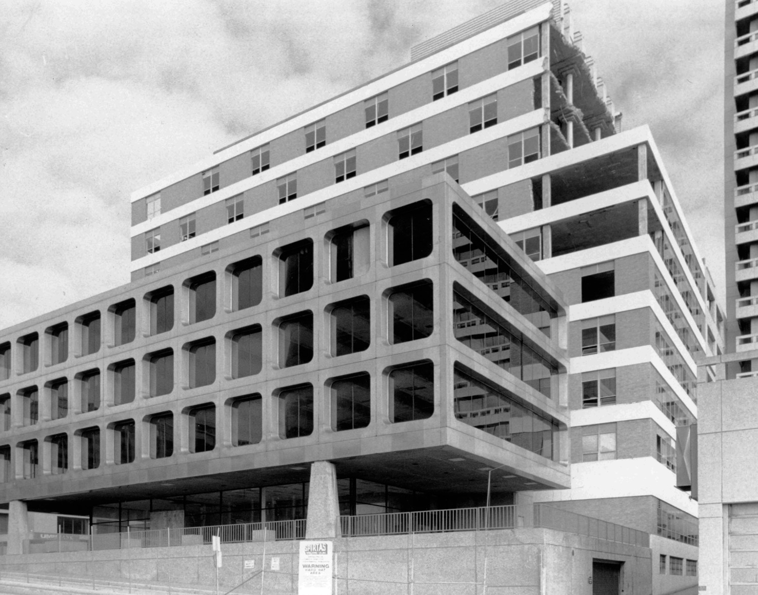 International Fur Exchange Building, St. Louis Missouri South and east elevations, American Zinc Building in foreground (1997)