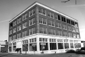 More Automobile Company - Marmon Autos, St. Louis Missouri