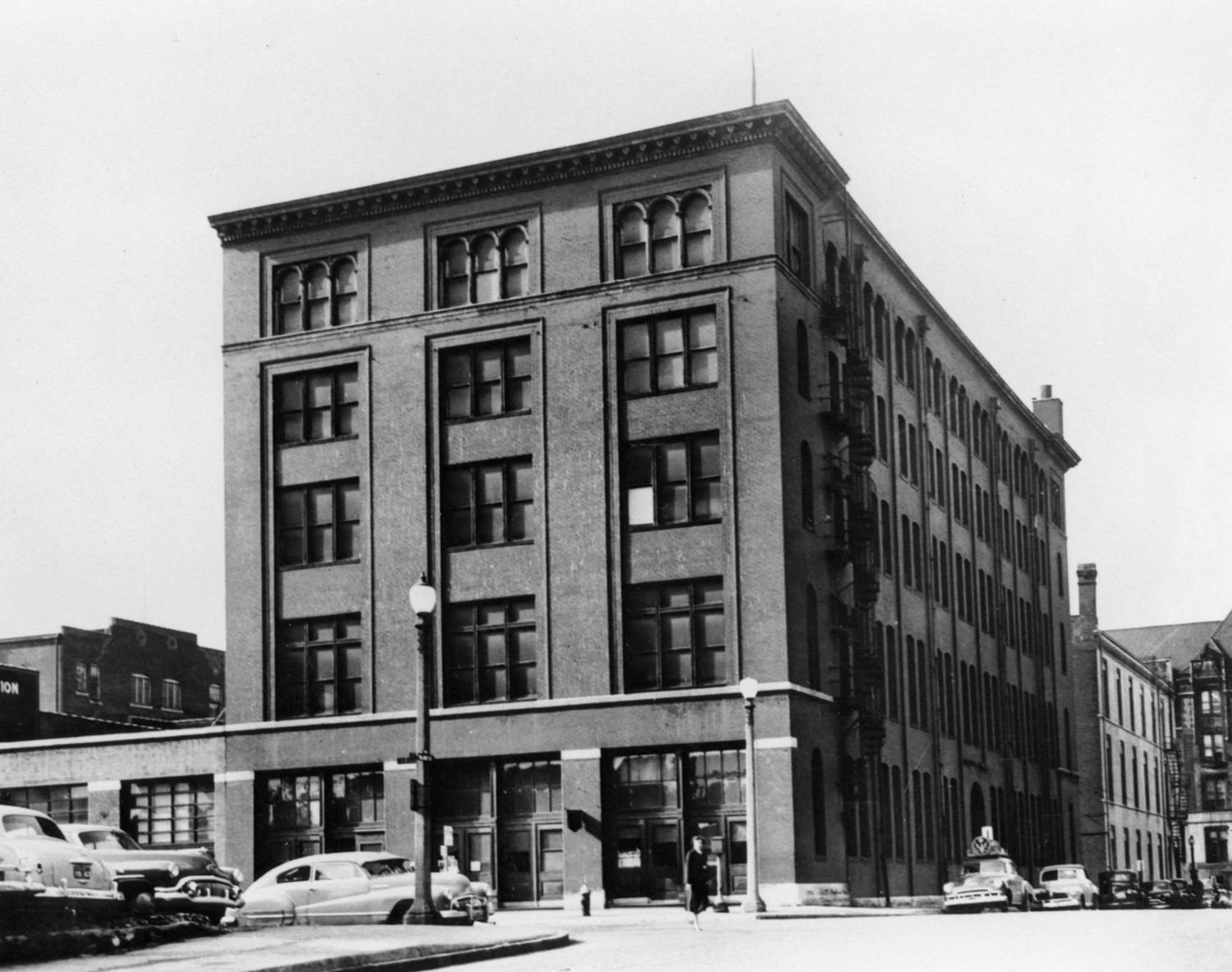 Winkelmeyer Building, St. Louis Missouri Looking southwest (1985)