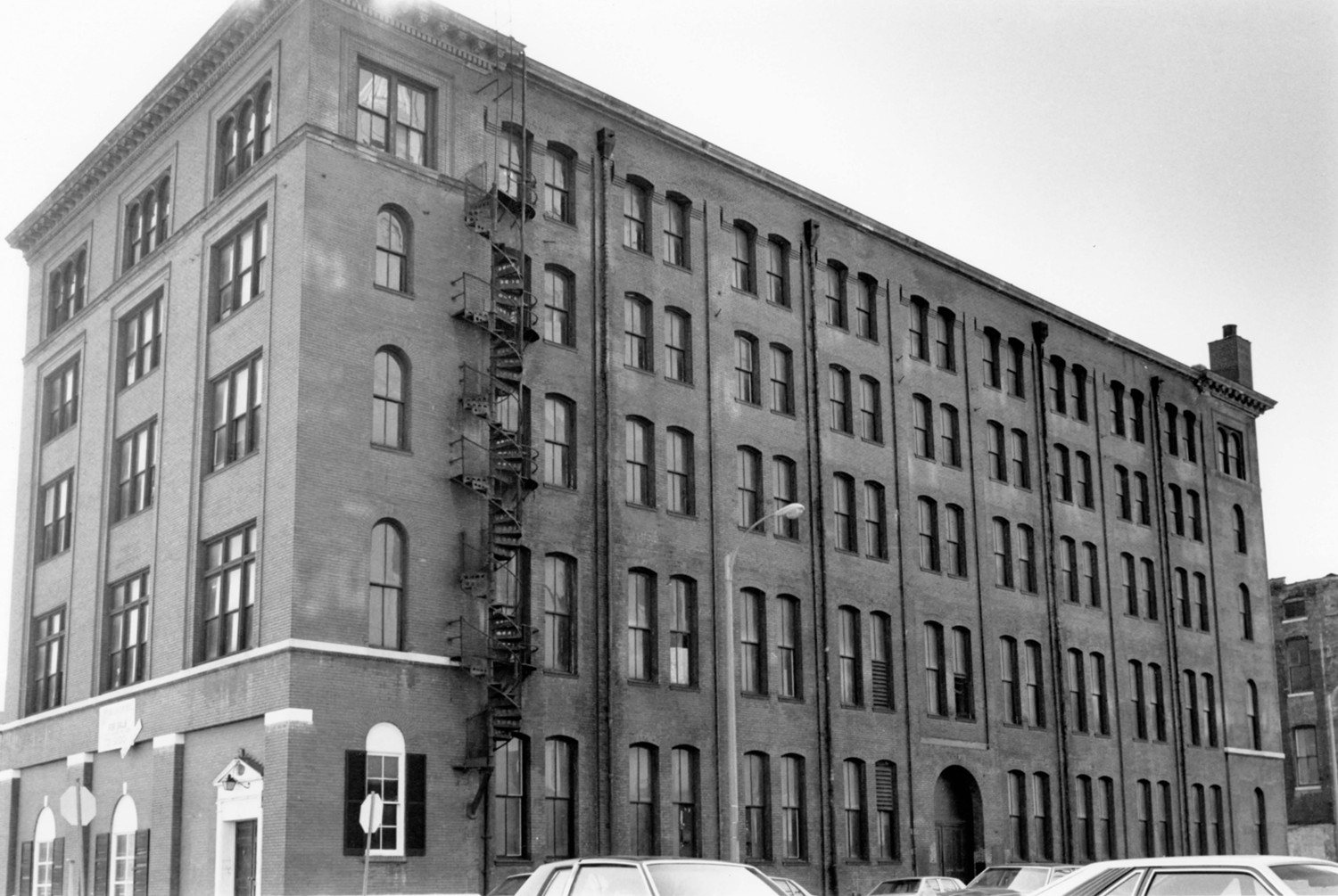 Looking south (1985)