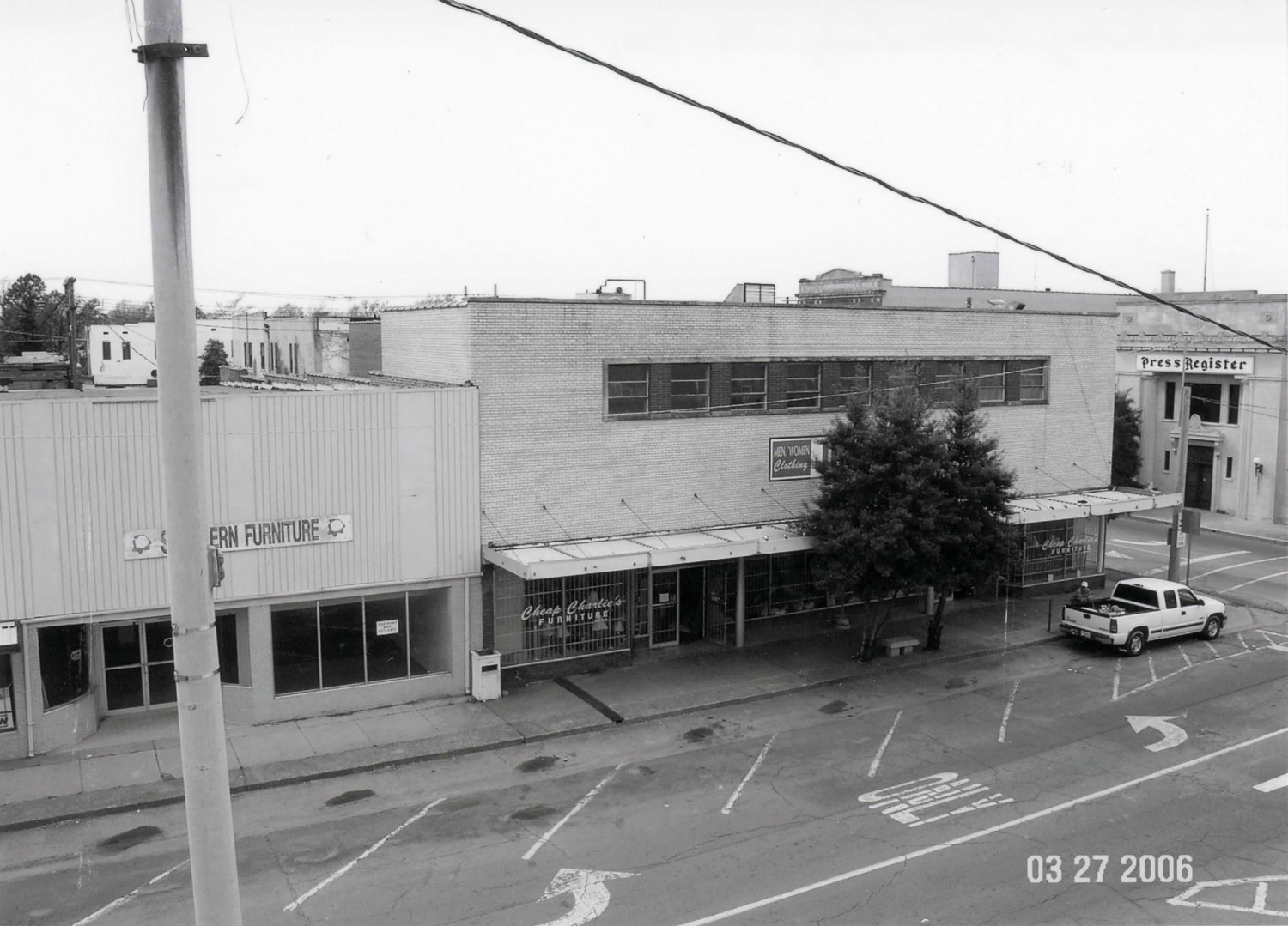 Woolworth Store Building, Clarksdale Mississippi Aerial view of facade (east), view to west (2006)