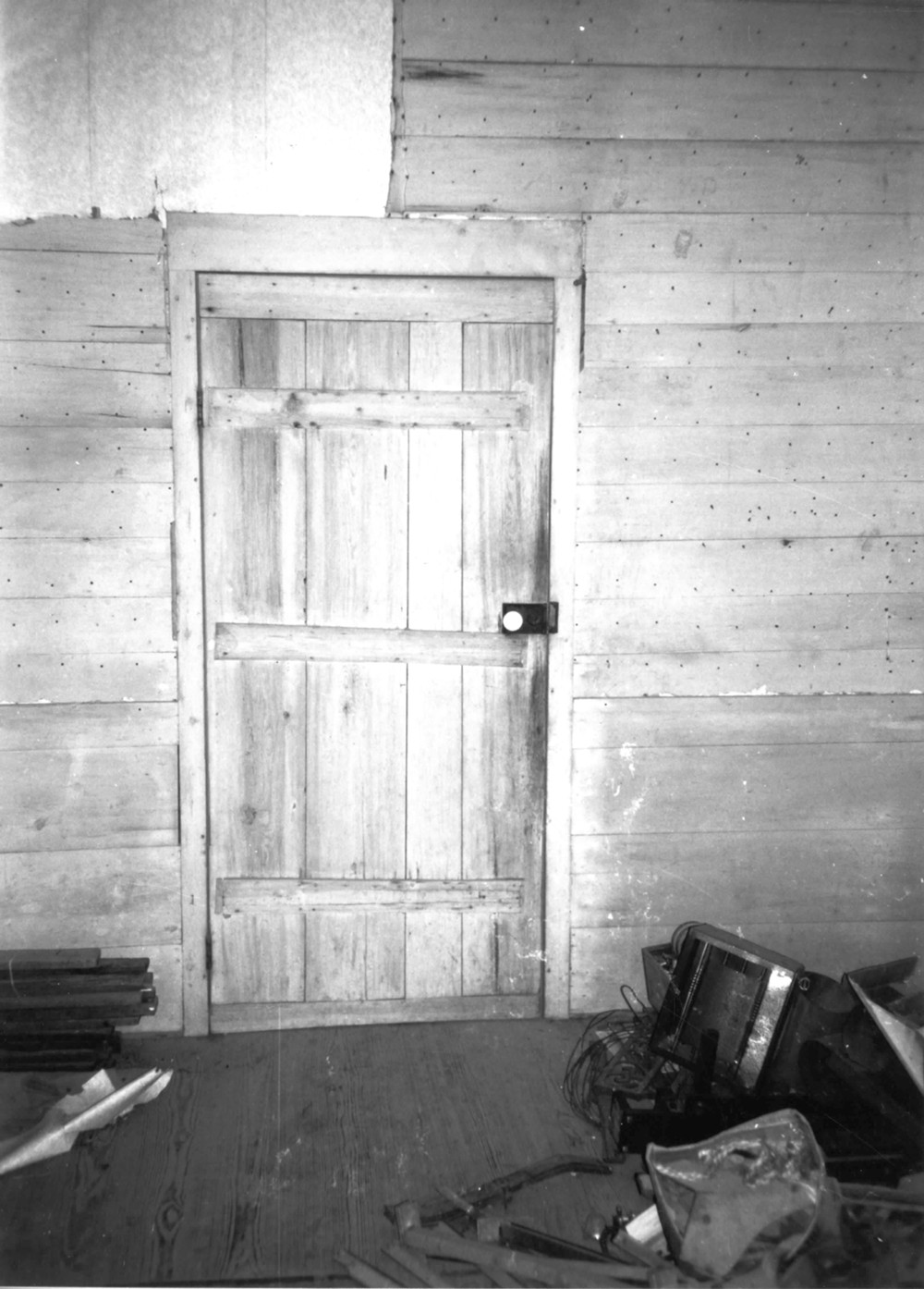 John Hall Kimbrough House, Ethel Mississippi Door to west room, inside, view to east (1997)