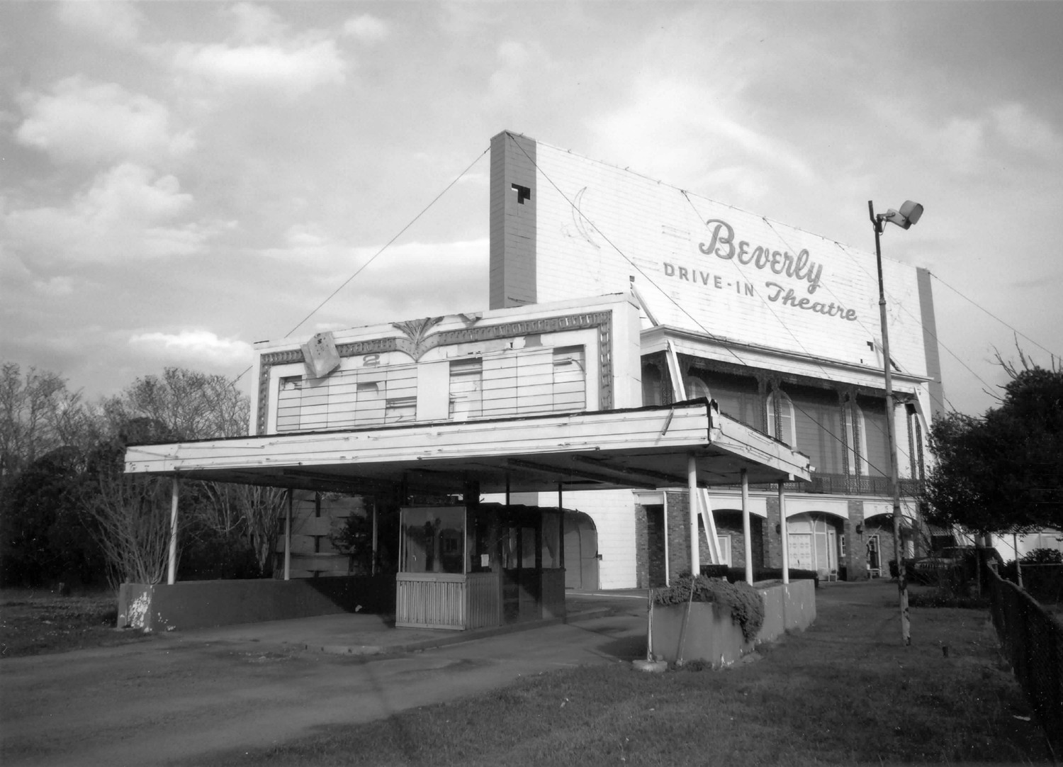 Beverly Drive-In Theatre, Hattiesburg Mississippi Box office/Entrance canopy, screen 1, facing east (2007)
