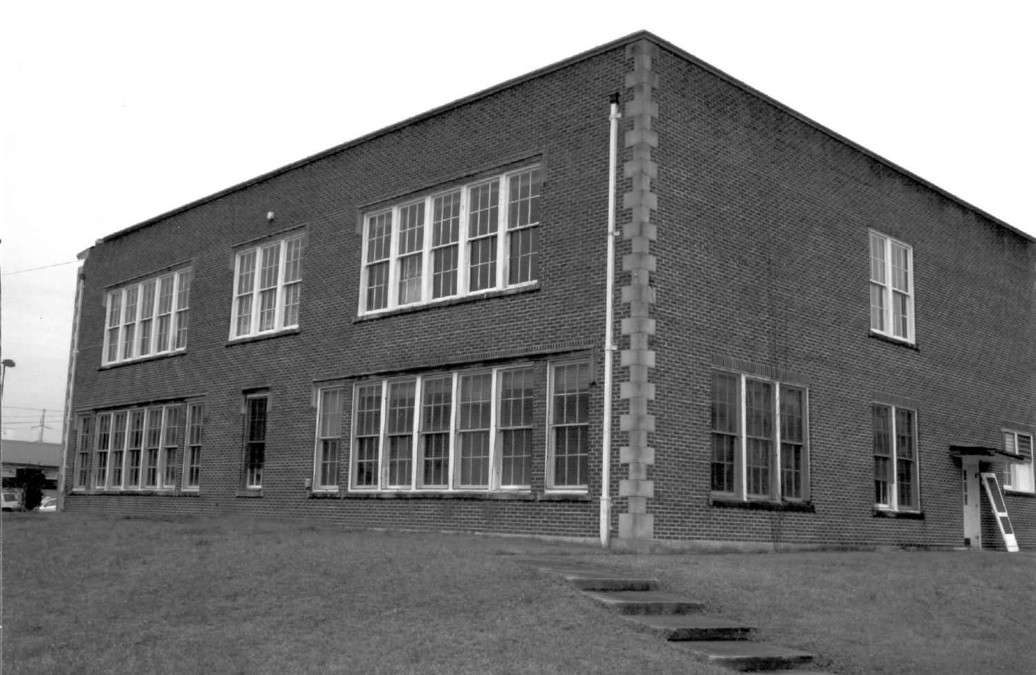 Lorena Duling School, Jackson Mississippi Rear North and East Elevations of 1947 Section, Looking Southwest (2007)