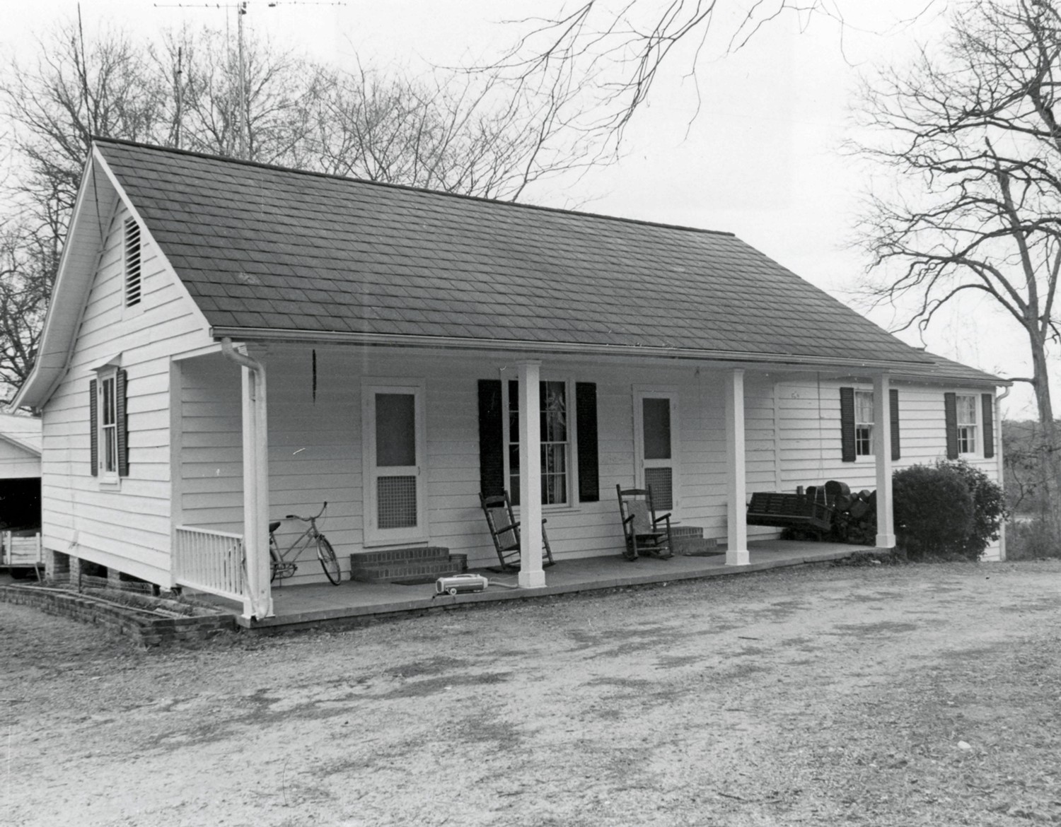 Hawthorne Place, Natchez Mississippi Looking northwest, an original frame outbuilding with two-bay addition located behind Hawthorne Place (1979)