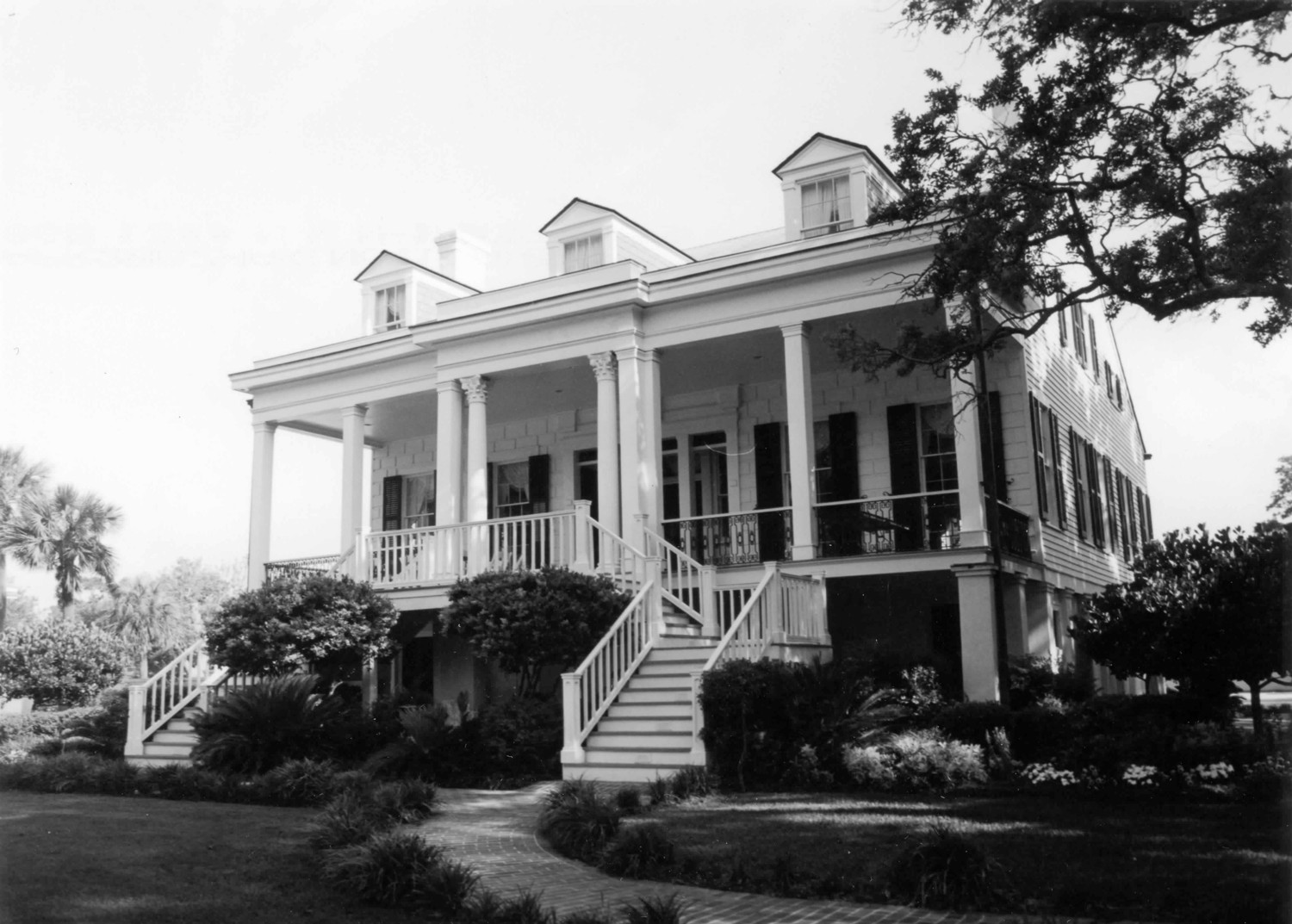  (2002)