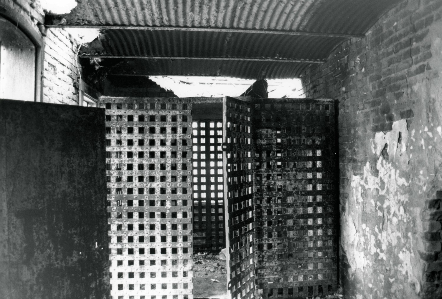 Old Jasper County Jail, Paulding Mississippi Interior showing cell (1993)