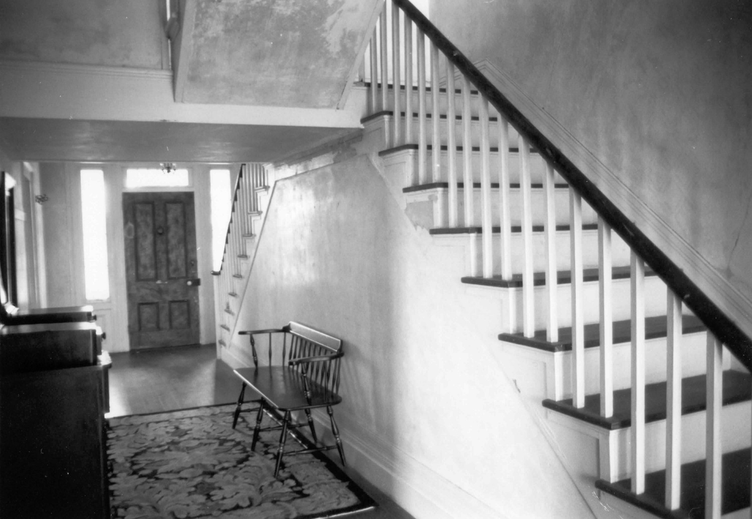 Bryan Whitfield Herring Farm, Calypso North Carolina Double staircase on first floor looking toward front door (2000)