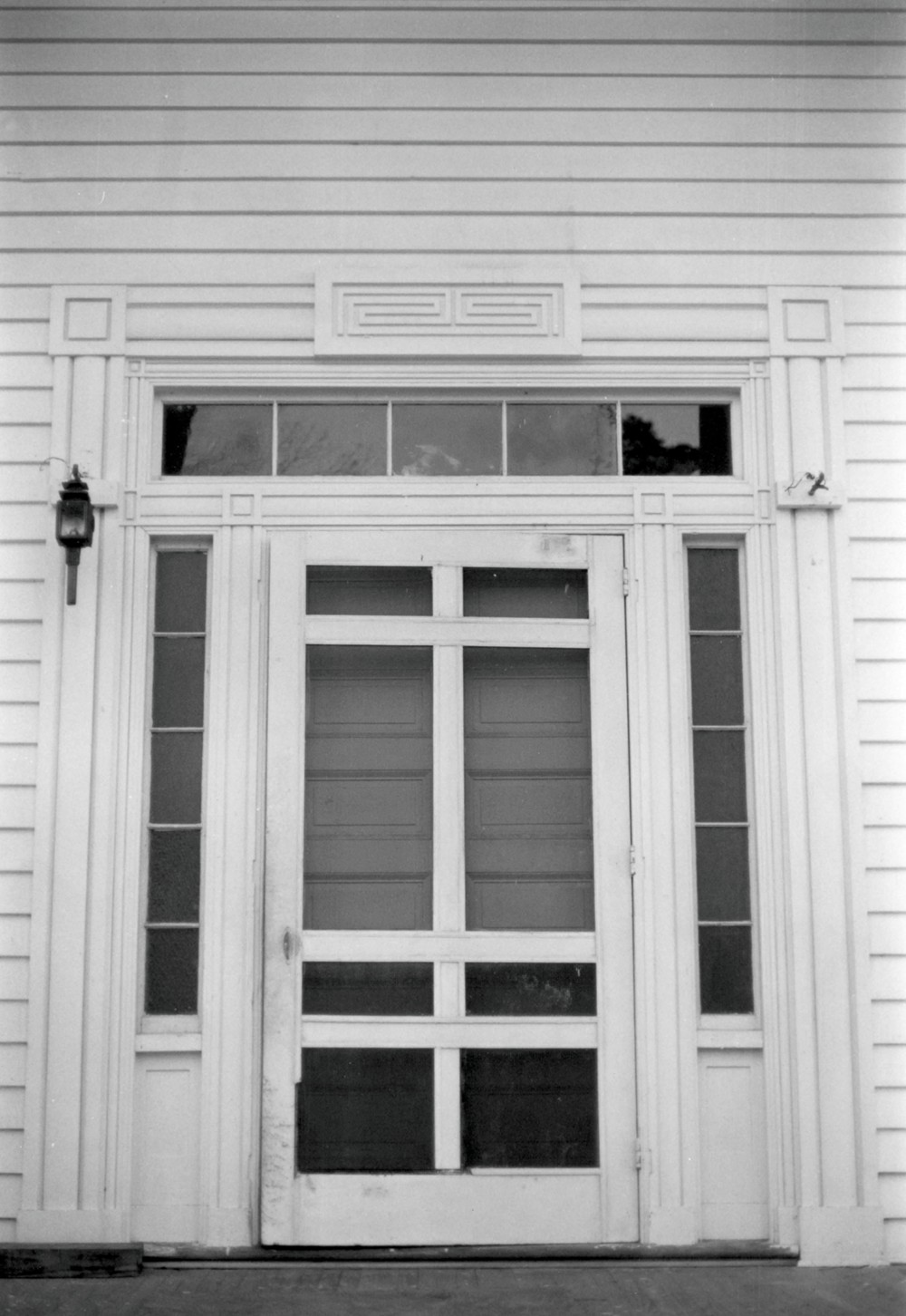 Athol Plantation House, Edenton North Carolina Front entrance (1974)