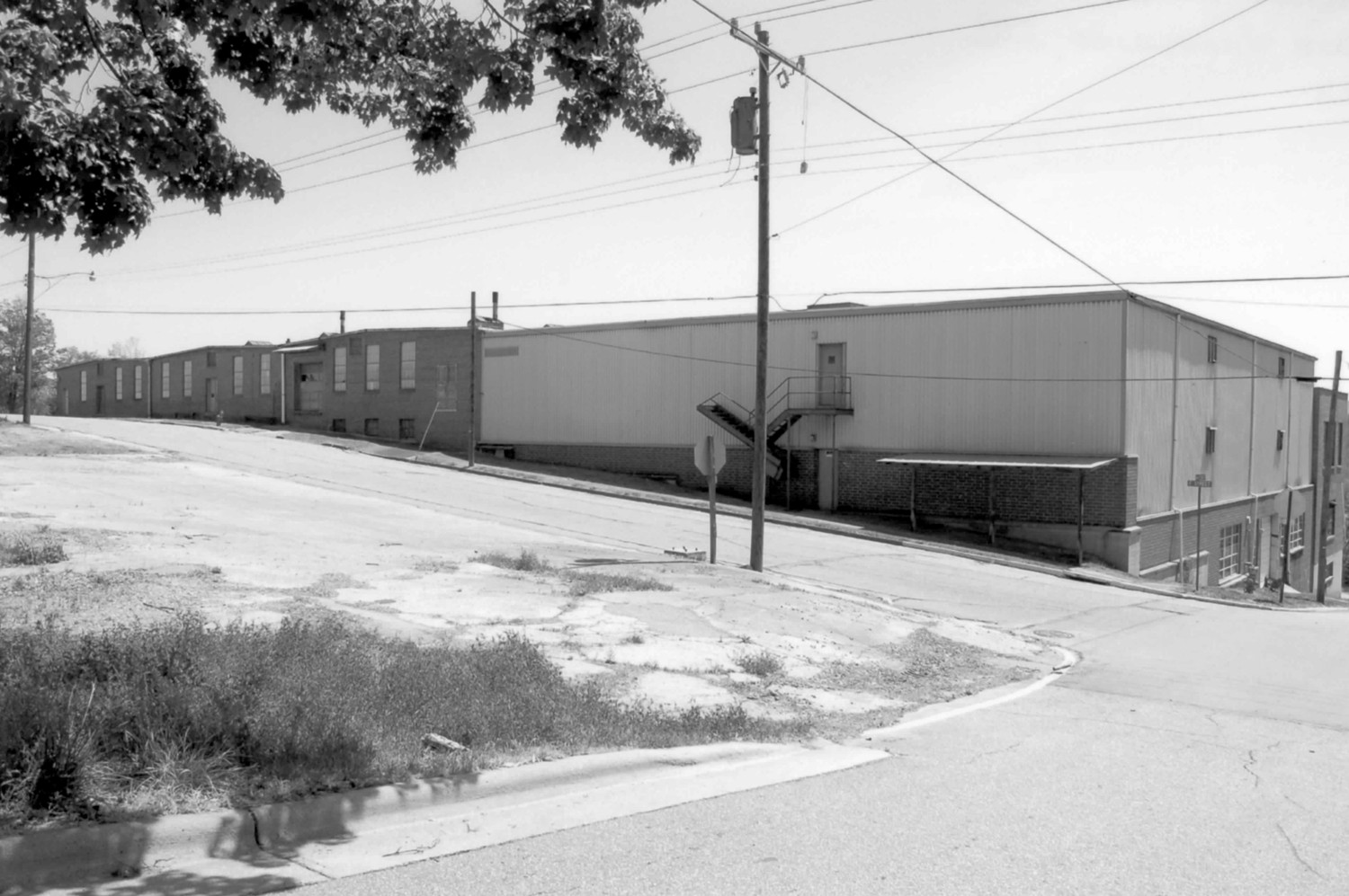Overall view to southeast (2007)