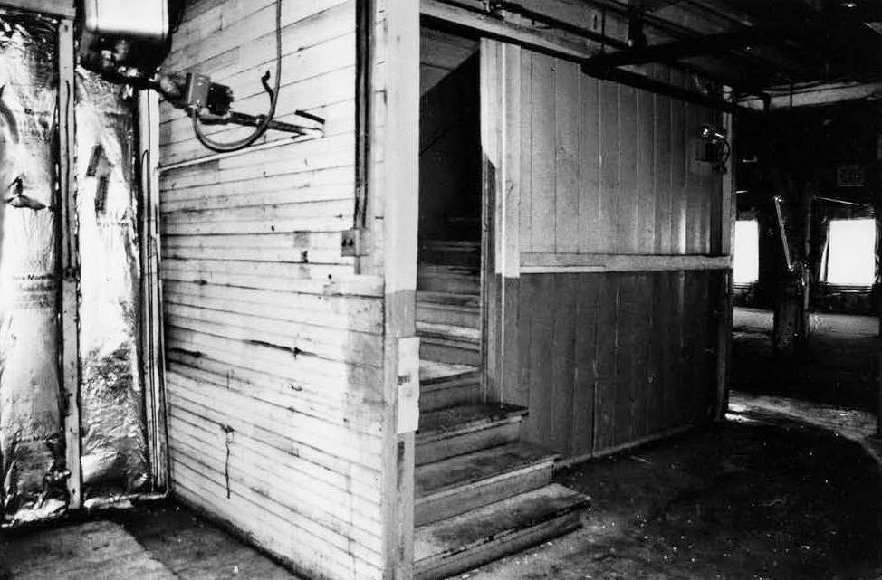 Perkins & Jones Shoe Factory, Rochester New Hampshire Main mill, stairwell (2005)
