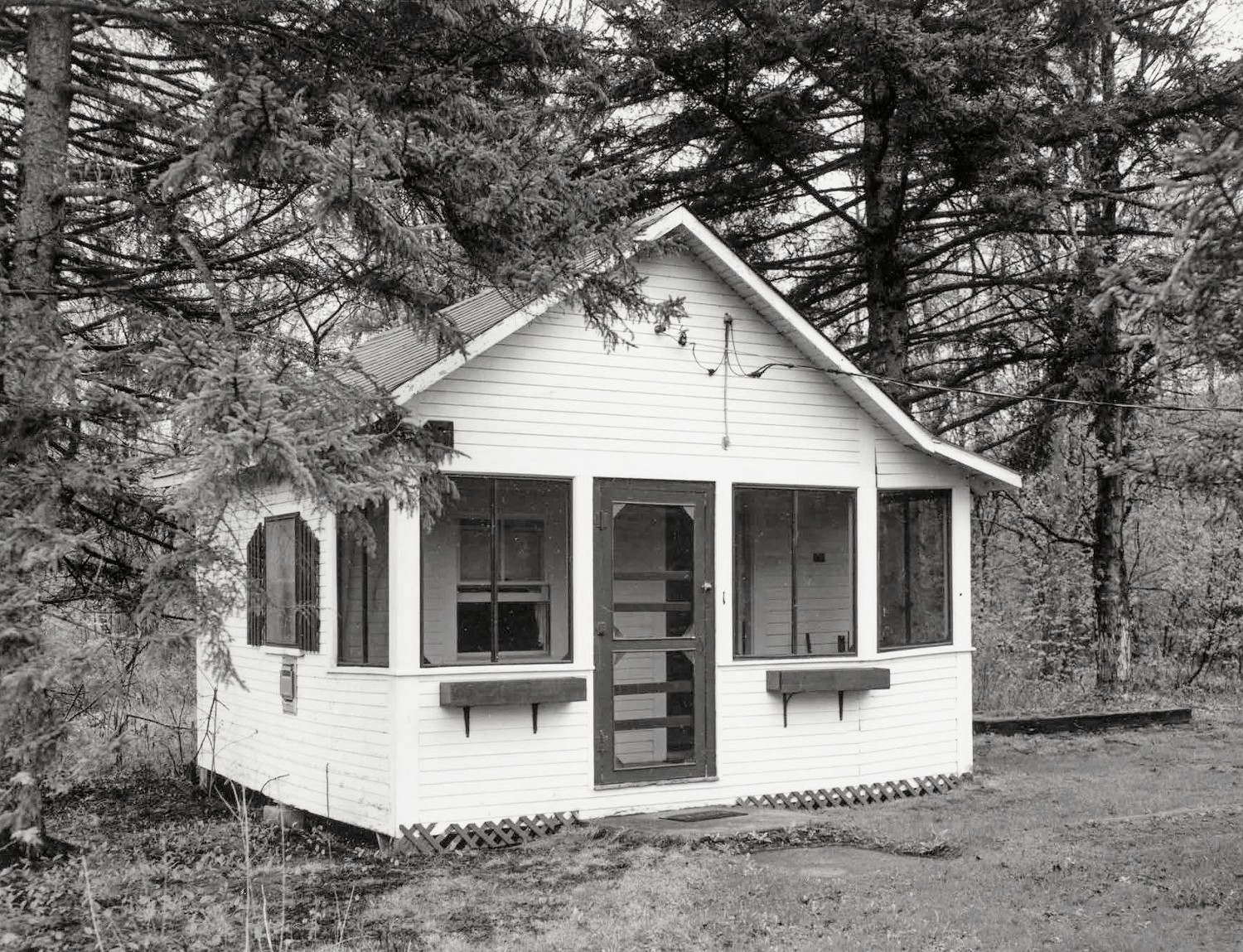 Maple Haven Campground, Woodstock New Hampshire Facade (west) and north elevation of cabin #1 (2000)