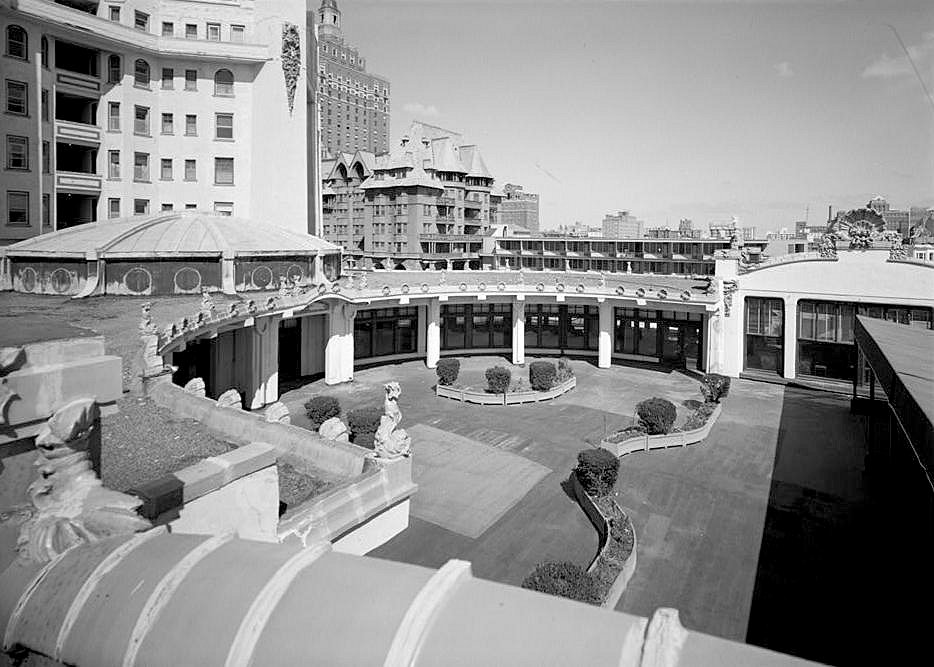 Blenheim Hotel, Atlantic City New Jersey VIEW OF THE ROOF DECK