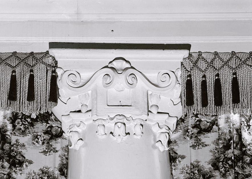 Dennis Hotel, Atlantic City New Jersey DETAIL OF CAPITAL IN A DINING ROOM